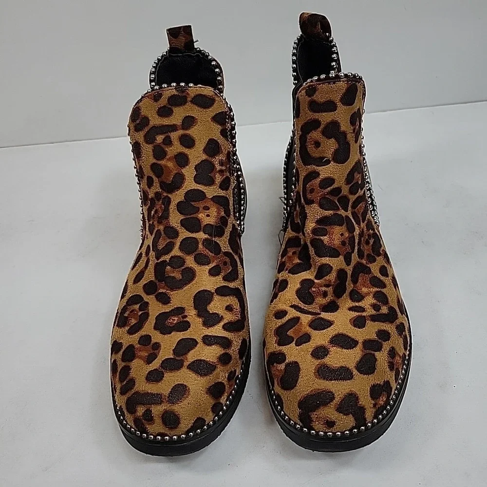 Leopard Print Chelsea Ankle Boots‎ Womens 8.5 Studded Slip On Booties